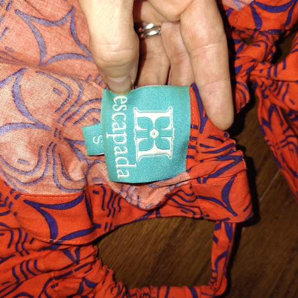 Sleeveless Red Geometric Halter Top Escapada S Like New - Picture 5 of 8